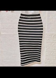 🎁Buy 1, Get 1 Free🎁 Pencil Skirt Size Small