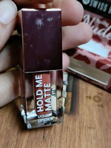 Swiss Beauty Hold Me Lipstick