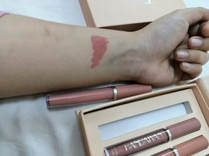 Handiyan Liquid Lipstick Beautyful Shades