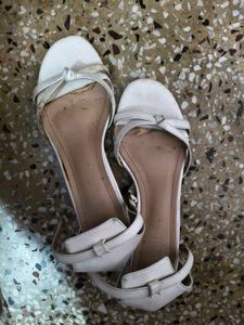Ritu Wears Brand White Heels In 5:5 Size 39 No.