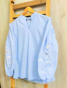 Blue Embroidered Sleeve Top Size'42
