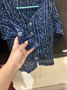 Blue Patterned Button-Up Top(crop Shirt)