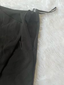 Black Skort