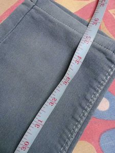 Grey Jeans 👖