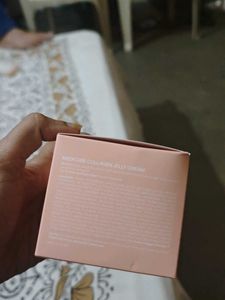 Medicube Collagen Jelly Cream (Includes A Freebie)