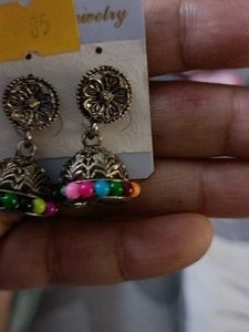 Earings