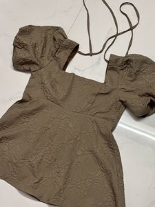 Chic Puff Sleeve Top