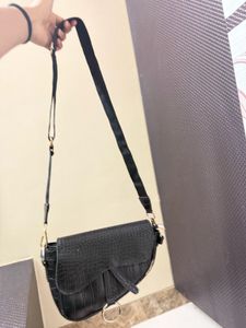 Crocodile Saddle Cross With Sling Bag