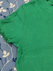 Casula green top