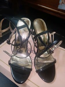 Dressberry Heals👠👠