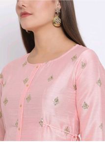 Elegant Pink Embroidered Kurta