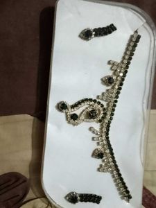 Jewellery Set - Necklace and Earrings