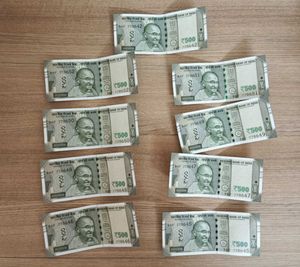 '786' SERIAL NUMBER ₹500 CURRENCY