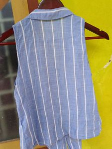 Sleeveless Shirt (Womens)