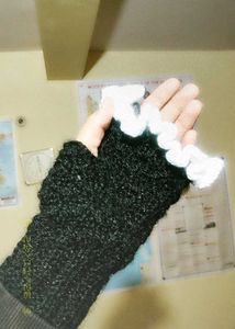 Ruffled Crochet Fingerless Gloves