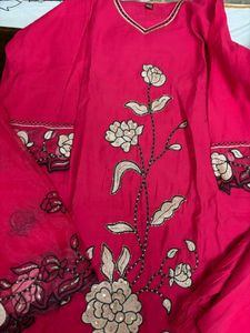 fuschia pink embroidered Kurta Set