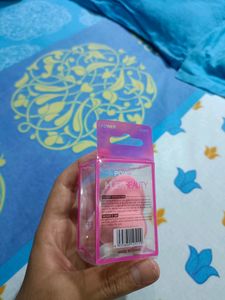 Huda Beauty Powder Puff (Cosmetic Product) BRAND NEW
