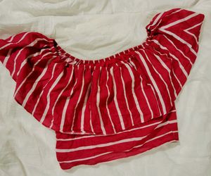9 Crop Top