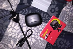 Fastrack earbuds 🌟