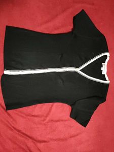 Black & White V-Neck Top