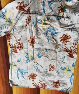 Women Beige Floral Printed Front Zip Casual Top