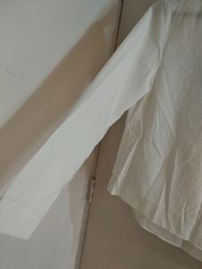 Uniqlo Beautiful White Top
