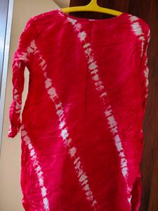 Red &amp; White Print Kurti