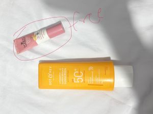 D&amp;k VIT C Sunscreen
