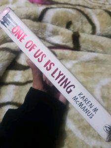 🆕 One Of Us Is Lying Book Paperback