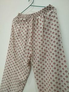 Maroon cotton✨ suit with floral 🌸design