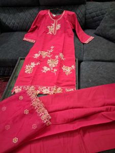 Elegant Pink Embroidered Kurta Set