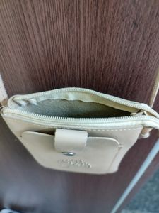 Mobile sling bag