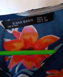 ZARA Ruffled Floral Top