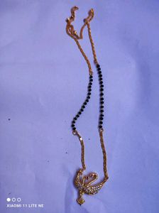 Delicate Two Swan Mangalsutra