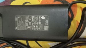 HP LAPTOP CHARGER NEW AND ORIGINAL 150 WATT