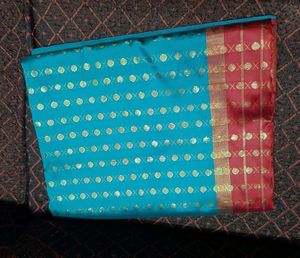 XO Butta Zari Work Saree Without Blouse