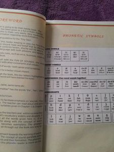 FIRST PHONETIC READERS FOR TINY TOTS