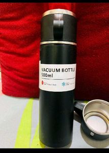 Vacuum Bottle &amp; Cups New With Tag Hot And Cold