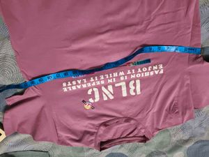 Men&#39;s Beautiful Printed Pink T Shirt In L 40 Size