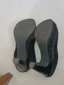 Slightly Used High Heels 👠
