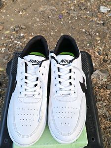 Nike White Casual Sneakers