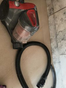 Croma Vacuum Cleaner