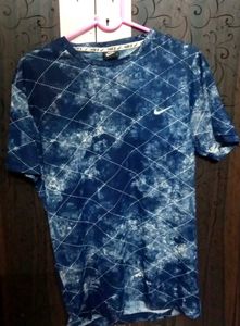 Nike Tie-Dye Tee