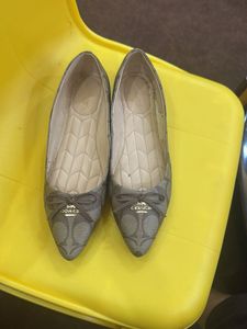 Coach Flats Authentic