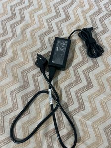 A Brand New HP Laptop Charger