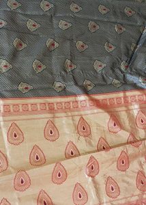 Navy Blue &amp; Golden Designed Saree