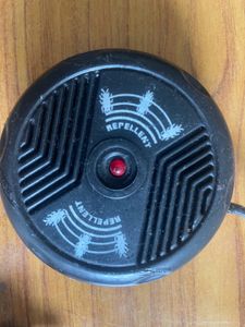 Ultrasonic Pest Control Repeller Machine for Homes
