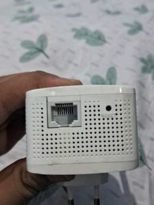 TP LINK WIFI EXTENDER RE305 AC1200