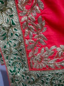 Beutiful Heavy Saari With Puff Blouse