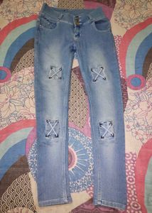 Women Fashionable Jeans